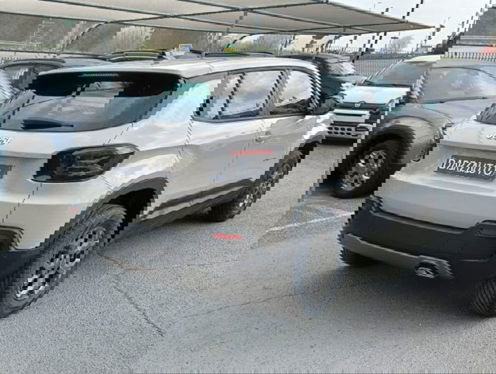 Jeep Avenger nuova a Brescia (5)