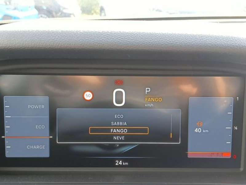 Jeep Avenger nuova a Brescia (8)