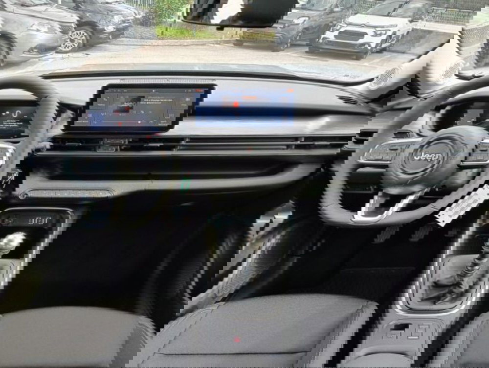 Jeep Avenger nuova a Brescia (11)