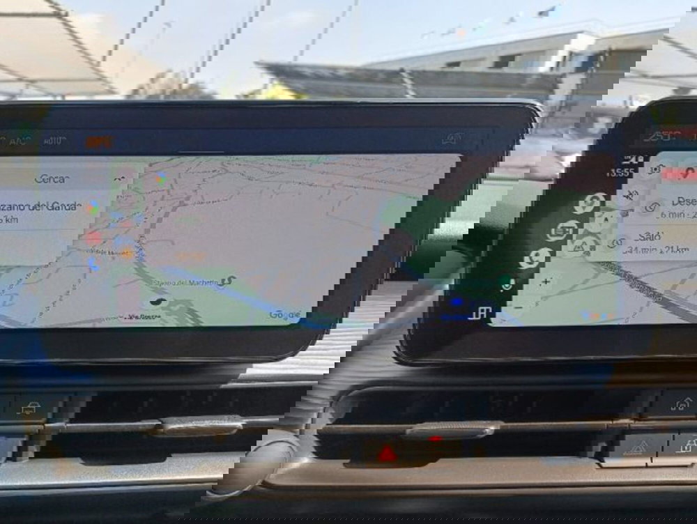 Jeep Avenger nuova a Brescia (12)