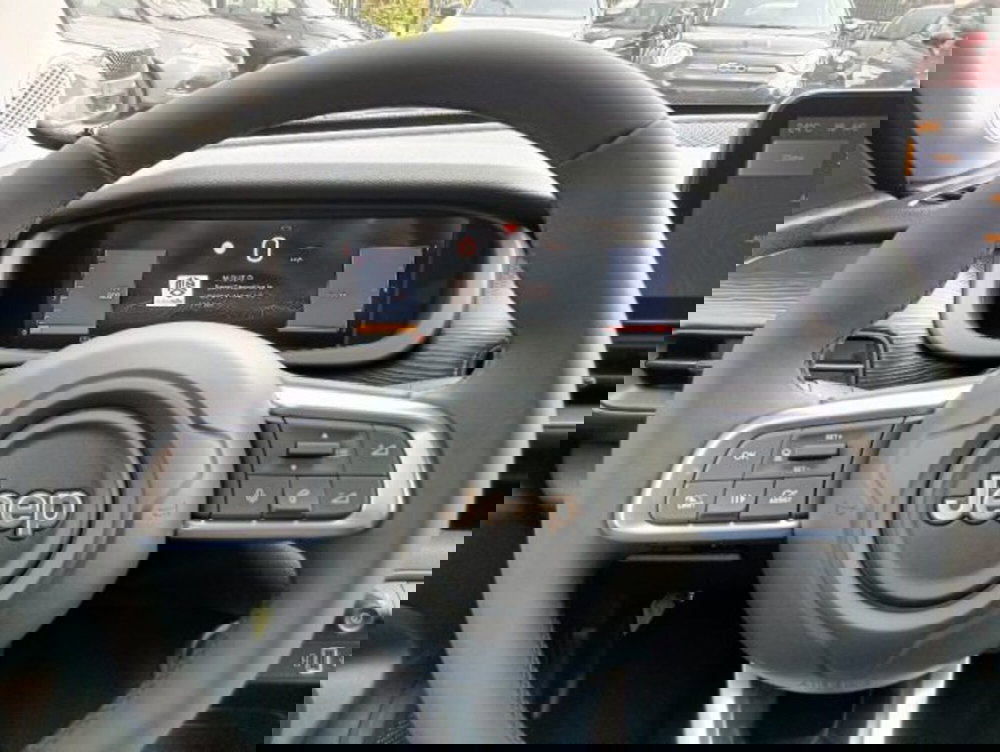 Jeep Avenger nuova a Brescia (8)