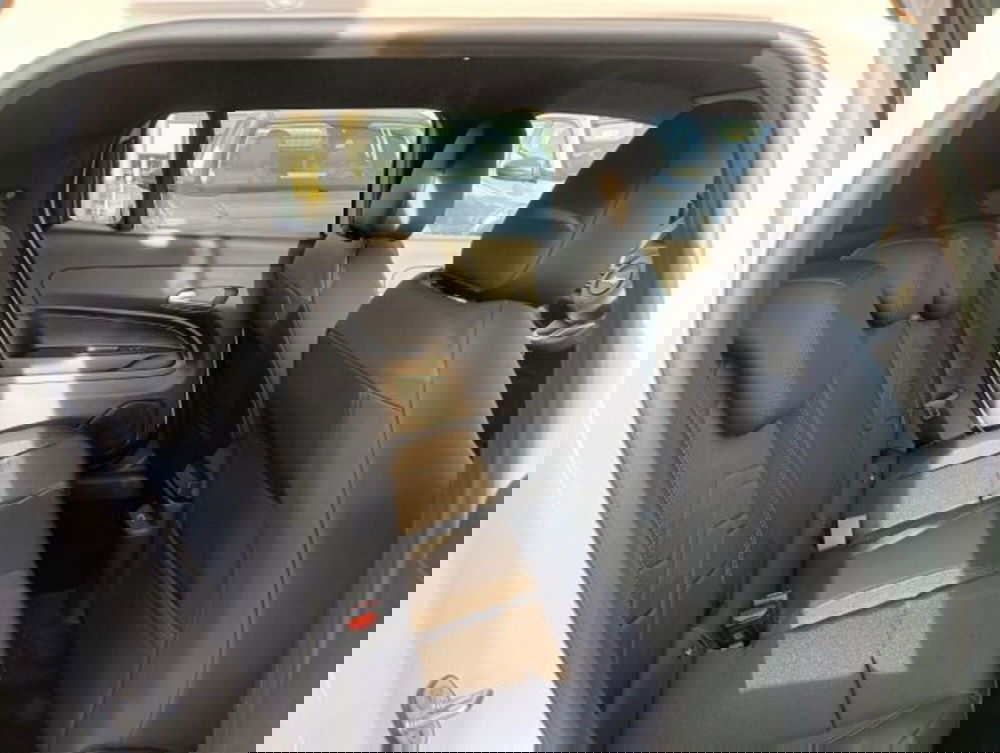 Jeep Avenger nuova a Brescia (19)