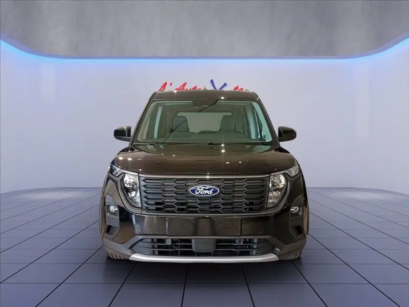 Ford Tourneo Courier nuova a Milano (2)