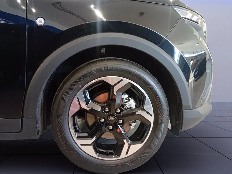 Ford Tourneo Courier nuova a Milano (7)