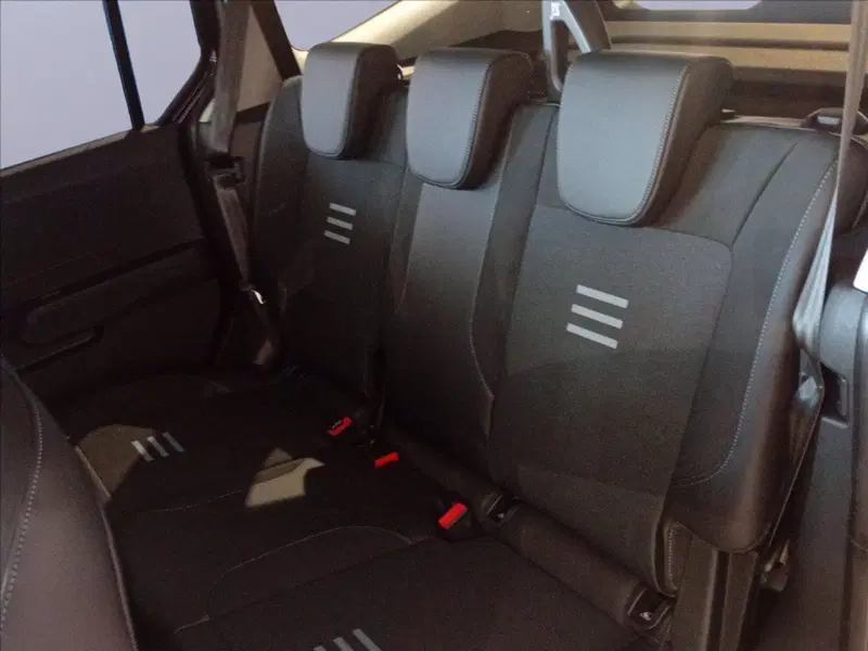 Ford Tourneo Courier nuova a Milano (9)
