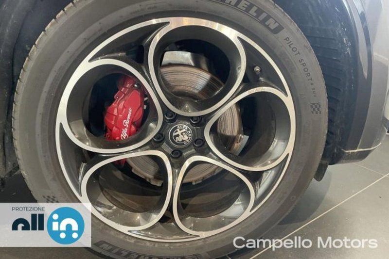 Alfa Romeo Stelvio usata a Venezia (15)