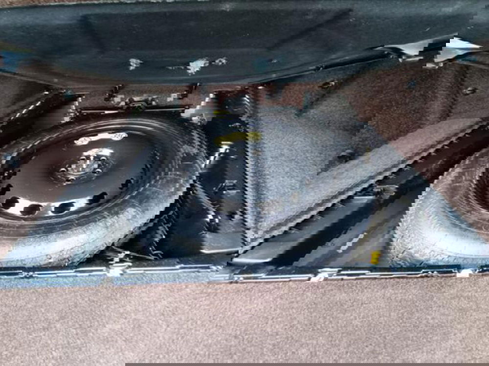 Land Rover Range Rover usata a Pisa (18)