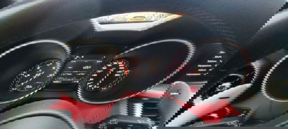 Alfa Romeo Stelvio usata a Udine (12)