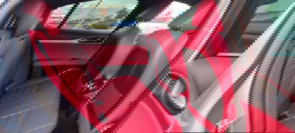 Alfa Romeo Stelvio usata a Udine (7)