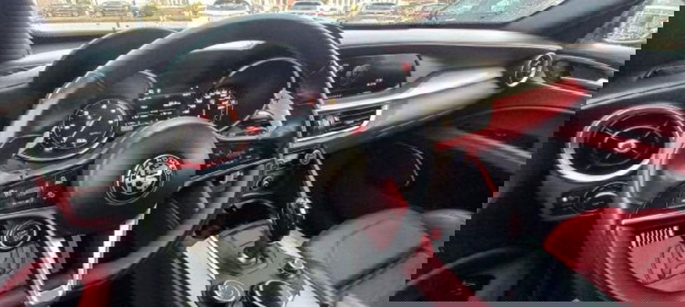 Alfa Romeo Stelvio usata a Udine (8)