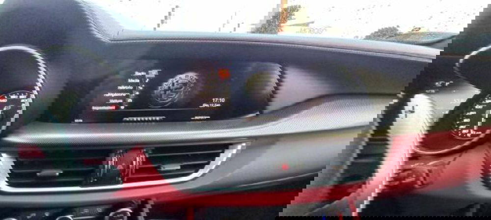 Alfa Romeo Stelvio usata a Udine (9)