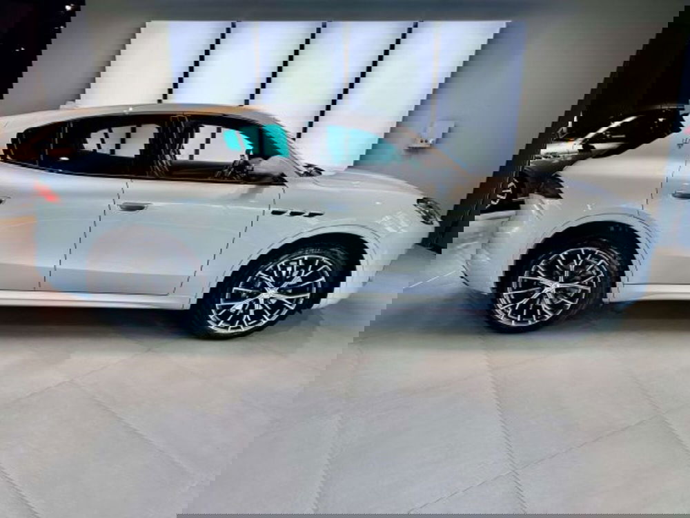 Maserati Grecale usata a Torino (5)