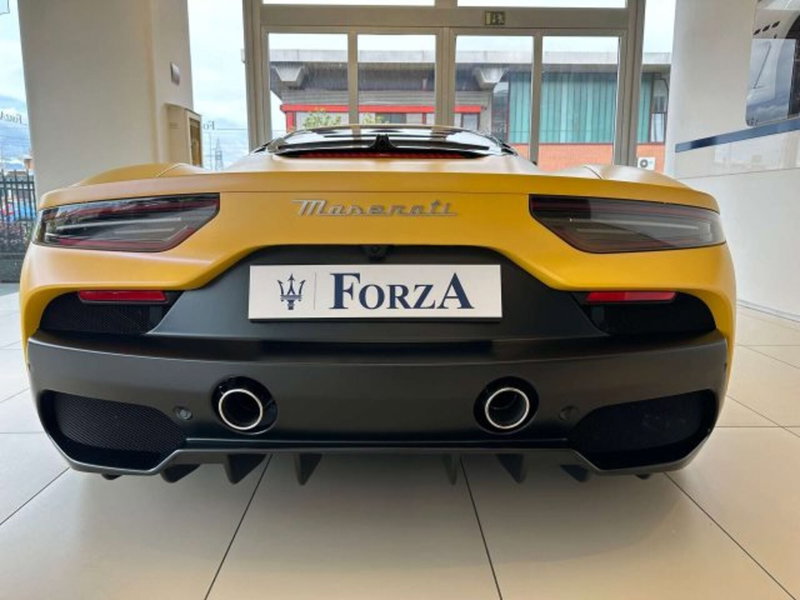 Maserati MC20 usata a Torino (10)