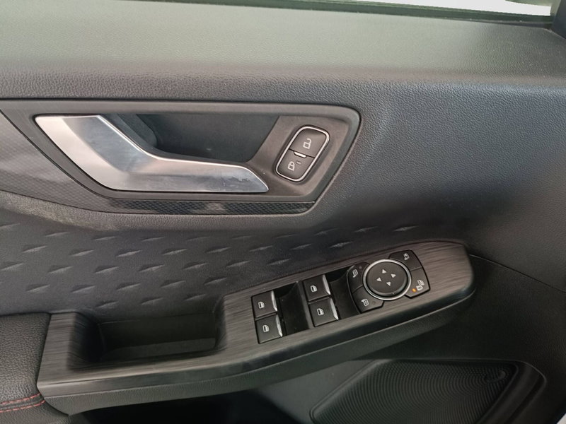 Ford Kuga usata a Ascoli Piceno (17)