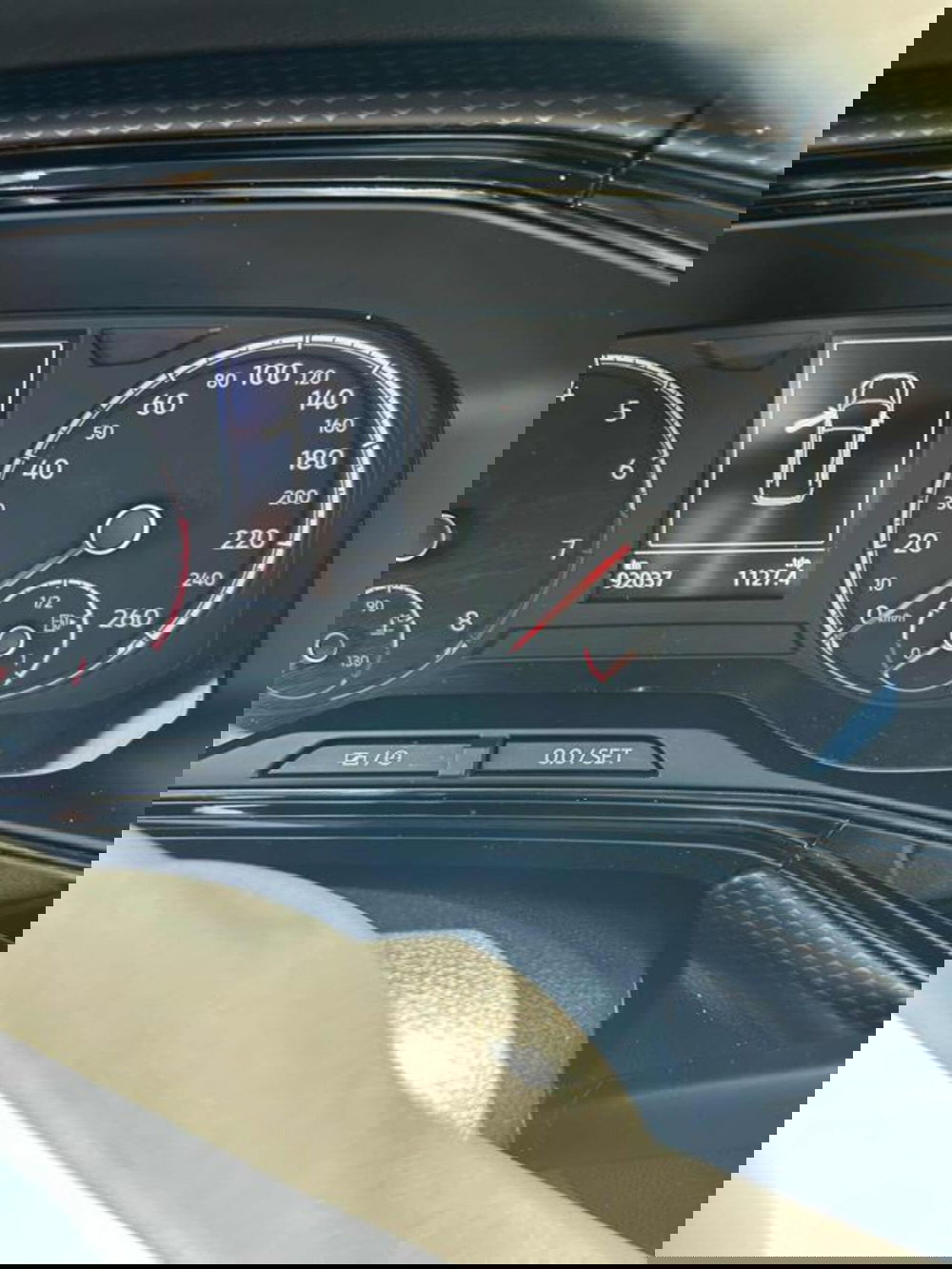 Volkswagen T-Cross usata a Lucca (9)