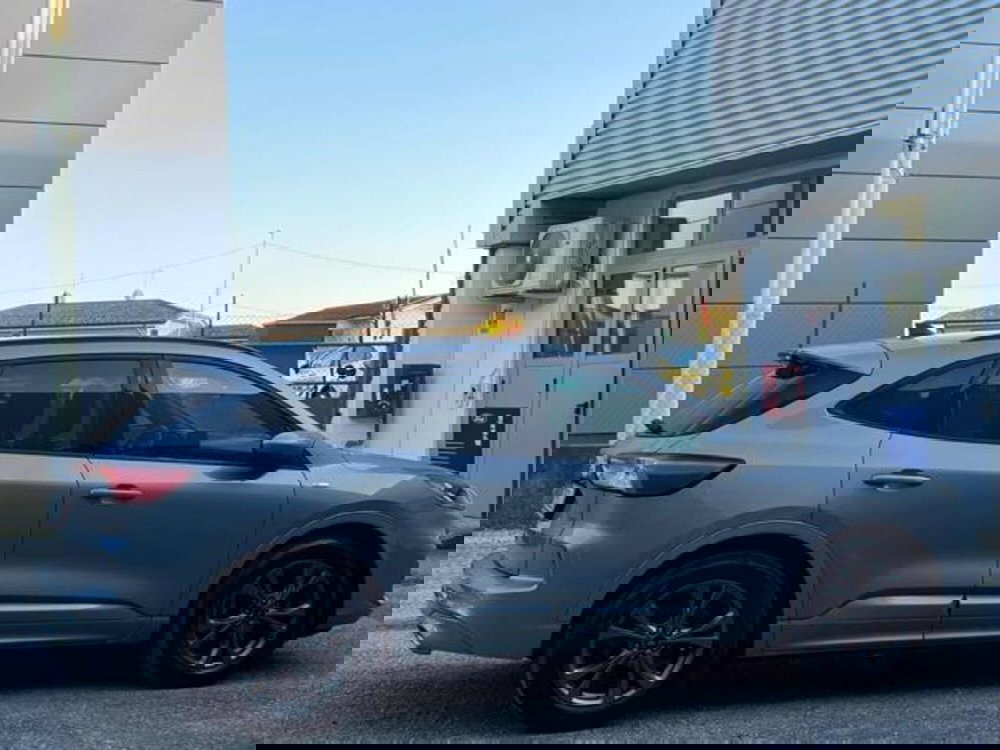 Ford Kuga usata a Lucca (4)