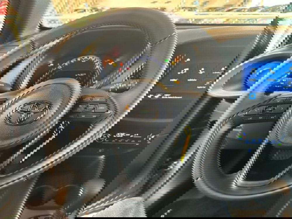 Toyota Aygo X nuova a Vicenza (13)