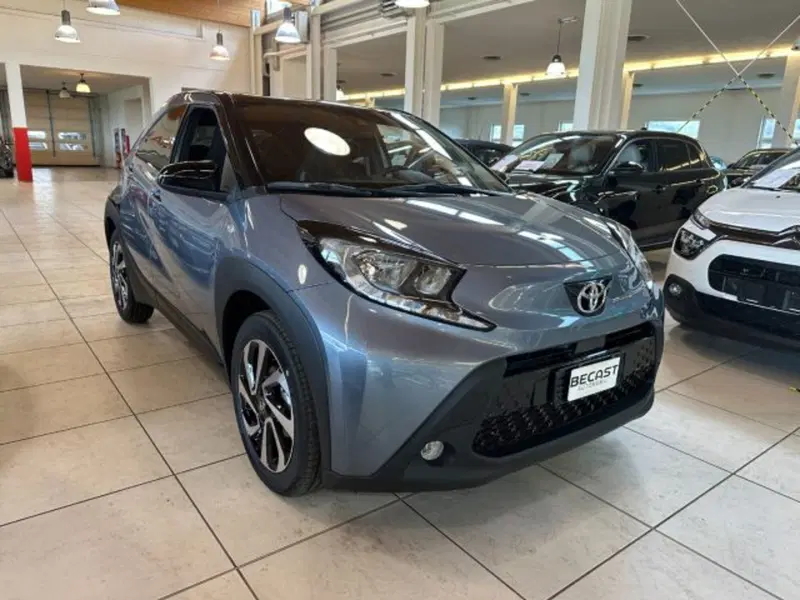Toyota Aygo X nuova a Vicenza (2)