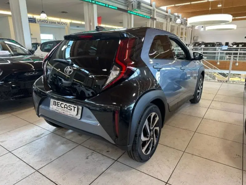 Toyota Aygo X nuova a Vicenza (3)