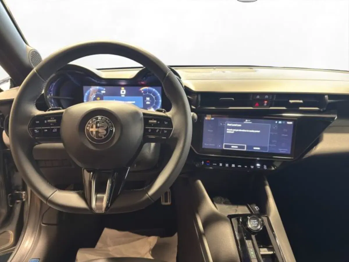 Alfa Romeo Junior nuova a Perugia (13)