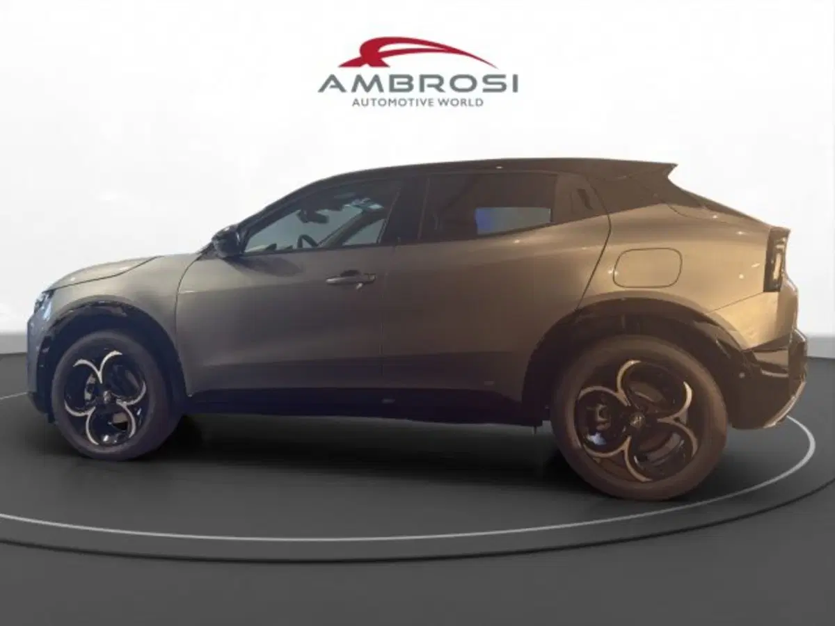 Alfa Romeo Junior nuova a Perugia (3)
