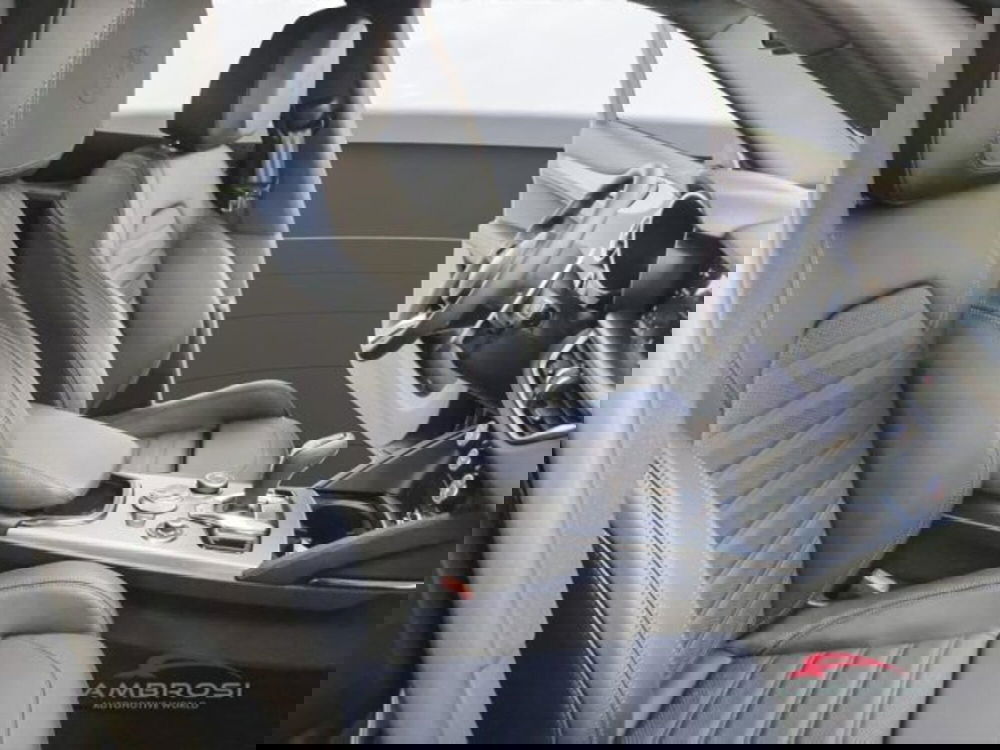 Alfa Romeo Stelvio nuova a Perugia (12)