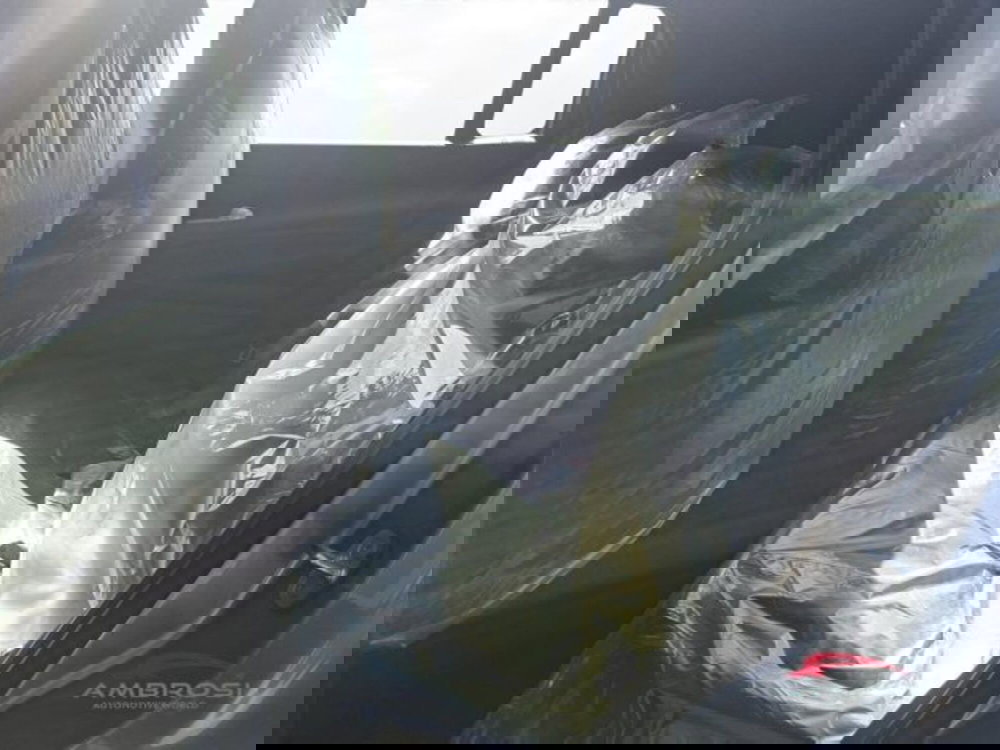 Jeep Avenger nuova a Perugia (11)