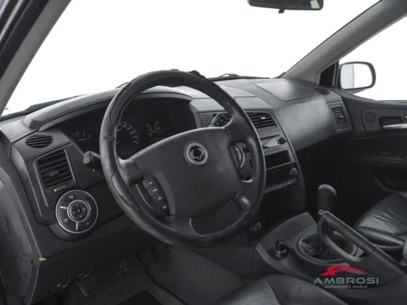 Ssangyong Kyron usata a Perugia (8)