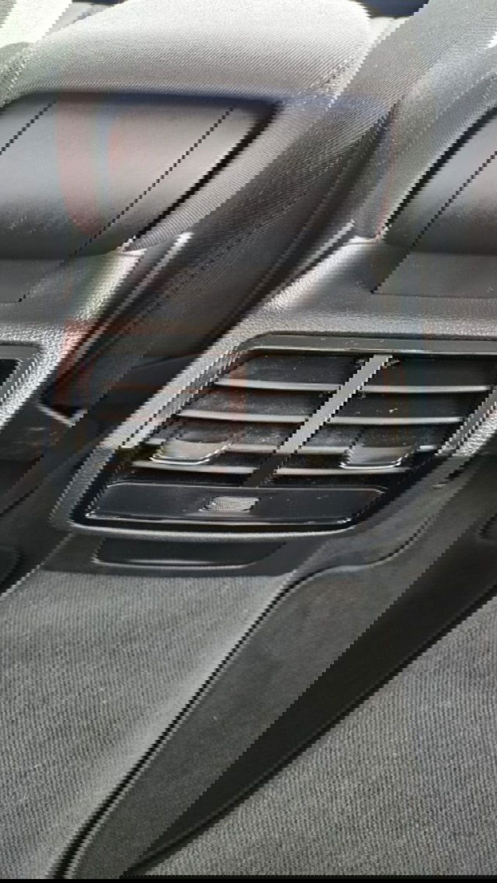 Audi Q3 Sportback usata a Lucca (15)