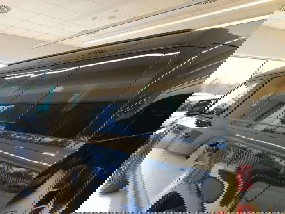 Land Rover Defender nuova a Firenze (14)