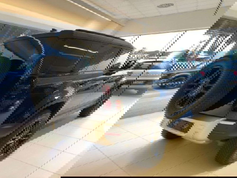 Land Rover Defender nuova a Firenze (4)