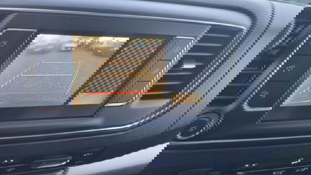 Opel Zafira Life usata a Savona (11)