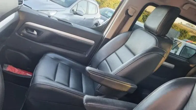 Opel Zafira Life usata a Savona (14)