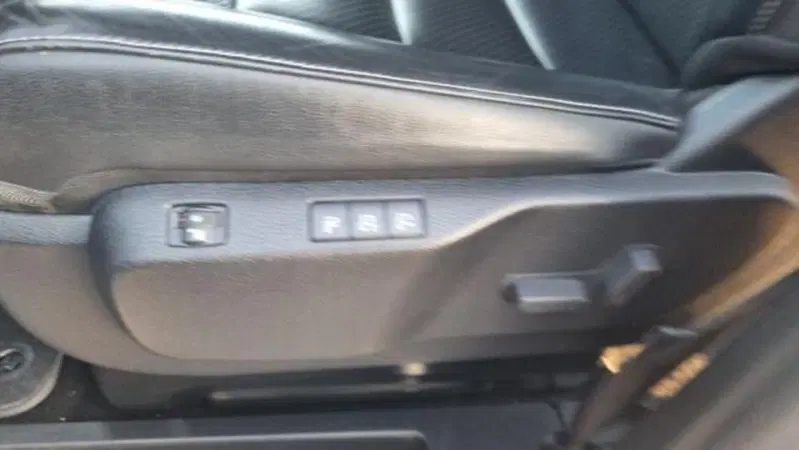 Opel Zafira Life usata a Savona (16)