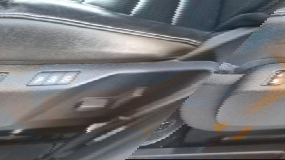 Opel Zafira Life usata a Savona (16)