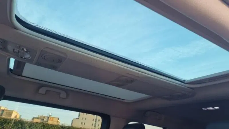 Opel Zafira Life usata a Savona (18)