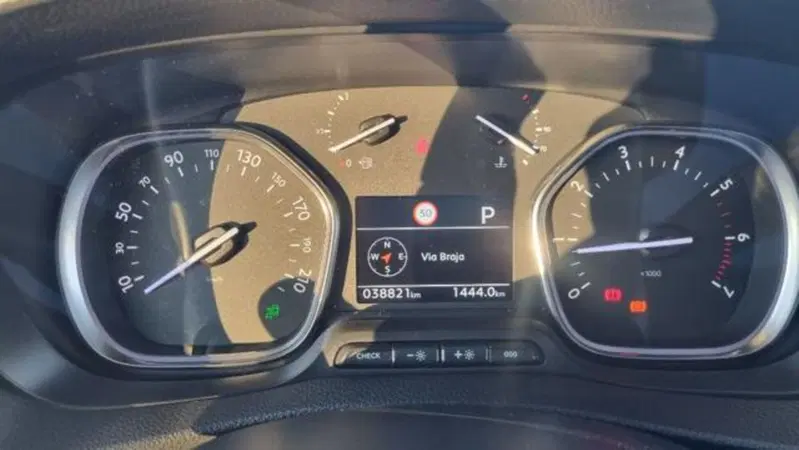 Opel Zafira Life usata a Savona (7)