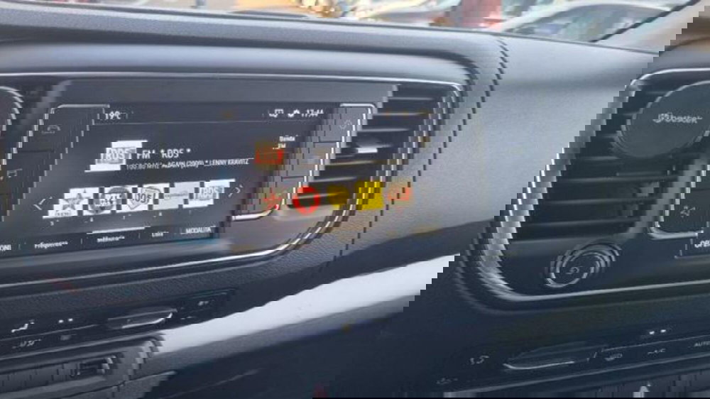 Opel Zafira Life usata a Savona (8)