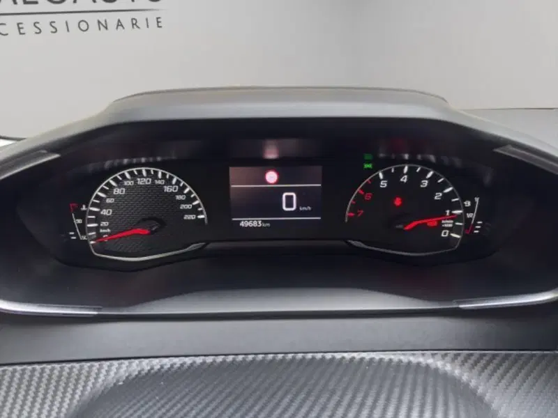 Peugeot 208 usata a Perugia (12)