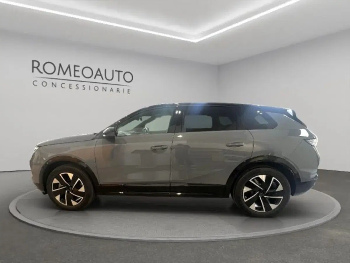 Opel Grandland nuova a Perugia (2)