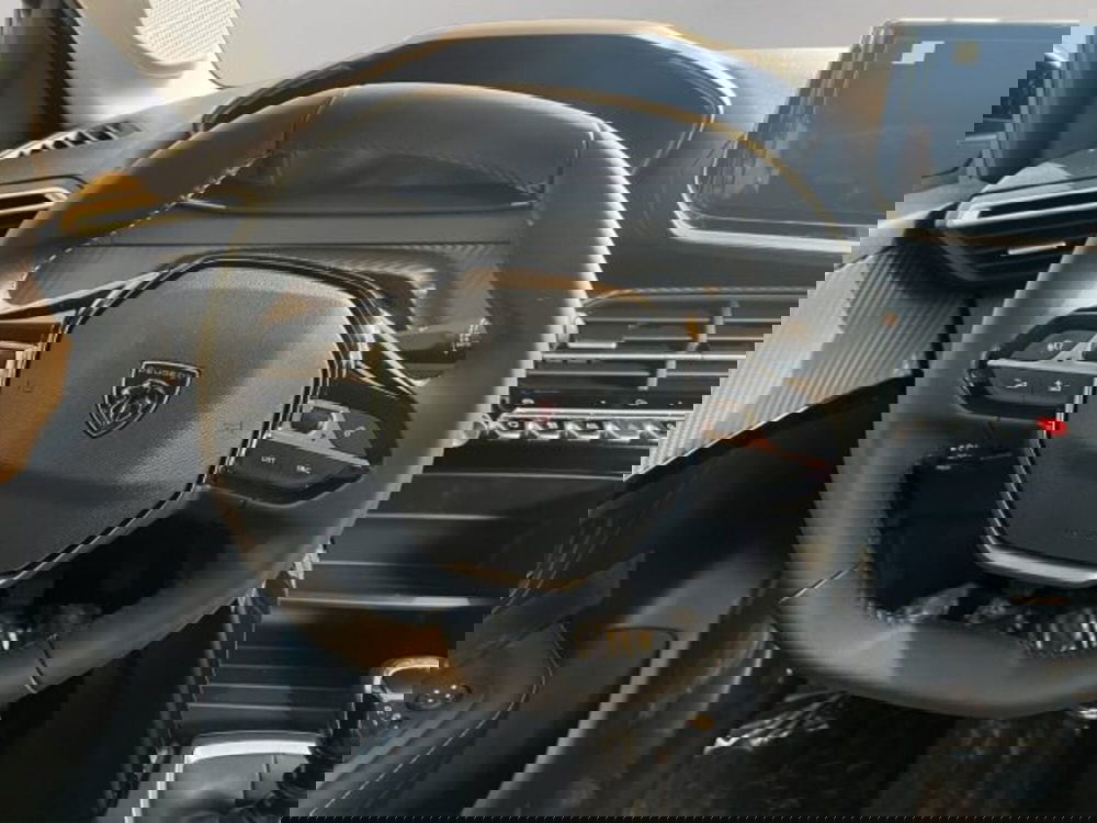 Peugeot 208 nuova a Perugia (12)