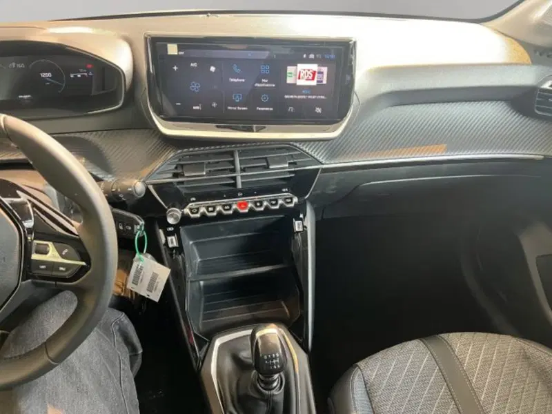 Peugeot 208 nuova a Perugia (16)