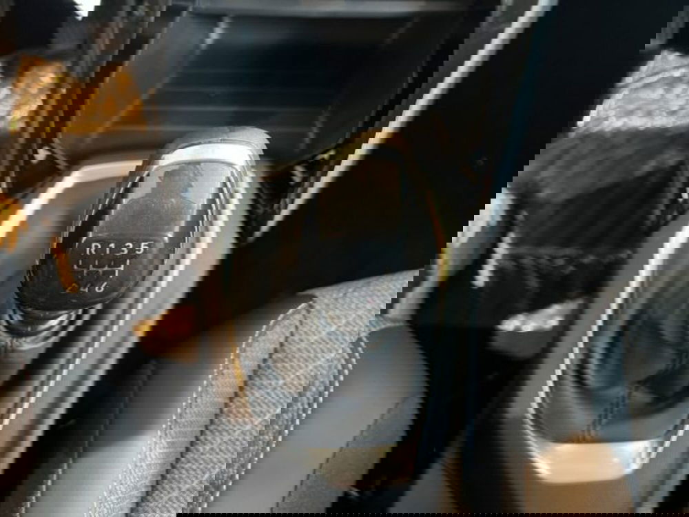 Peugeot 208 nuova a Perugia (18)