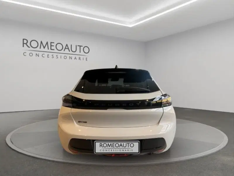 Peugeot 208 nuova a Perugia (4)