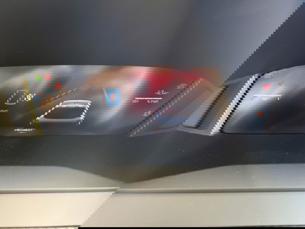 Peugeot 208 nuova a Perugia (13)