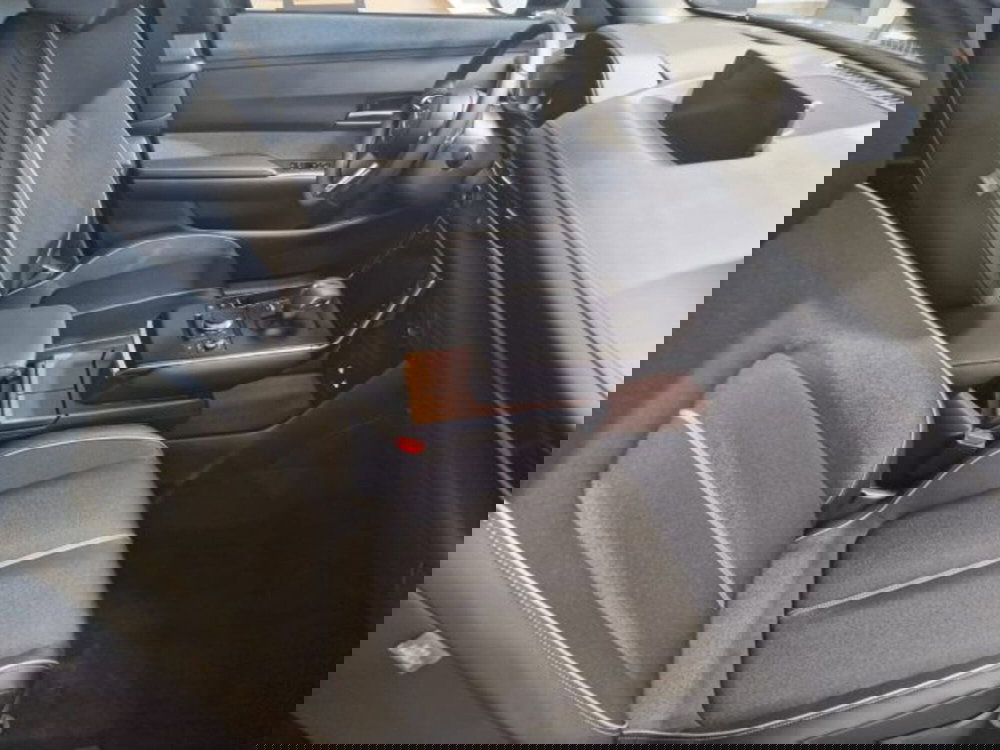 Mazda MX-30 nuova a Bologna (12)