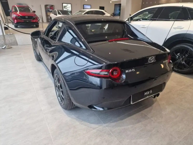 Mazda MX-5 nuova a Bologna (9)