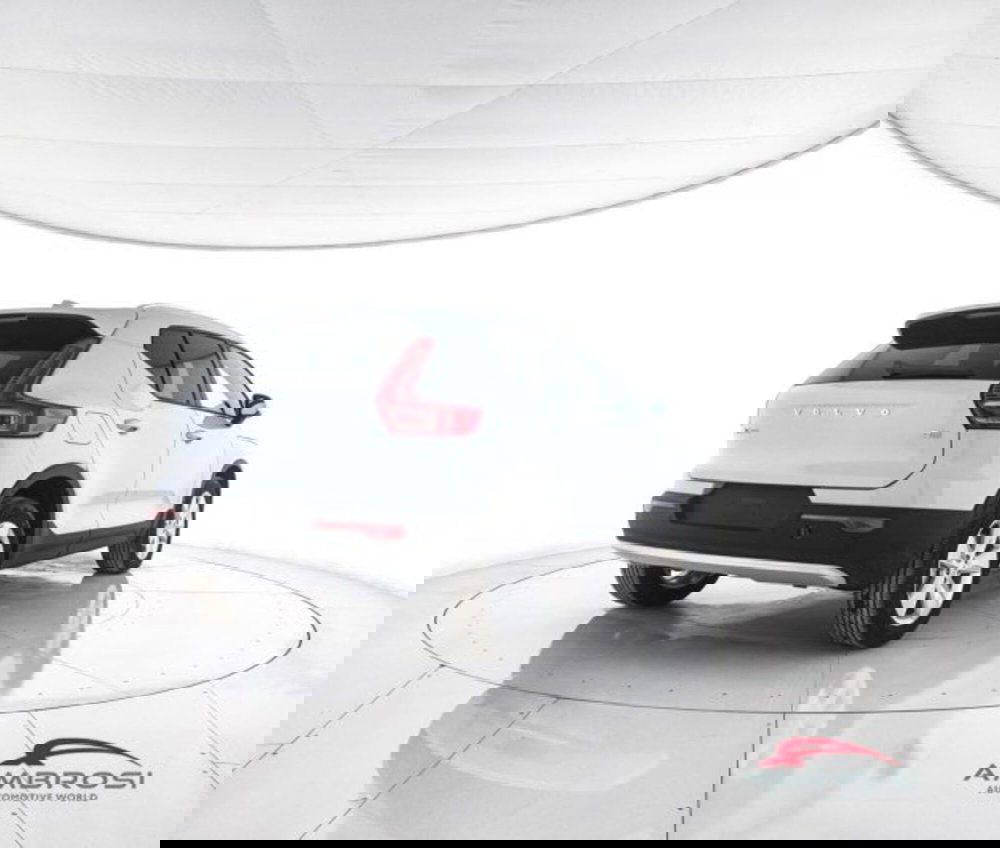 Volvo XC40 nuova a Perugia (3)