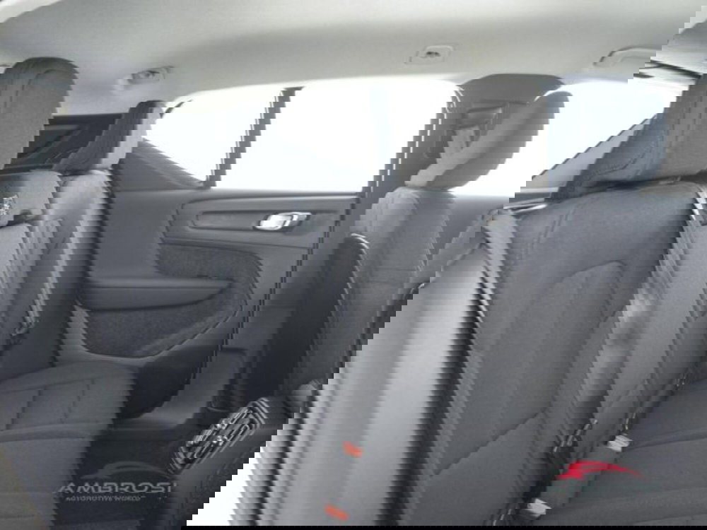 Volvo XC40 nuova a Perugia (11)