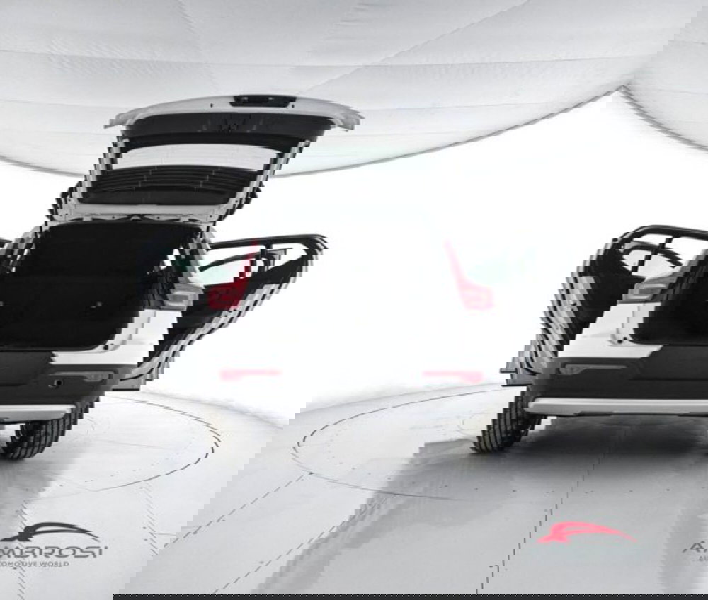 Volvo XC40 nuova a Perugia (7)